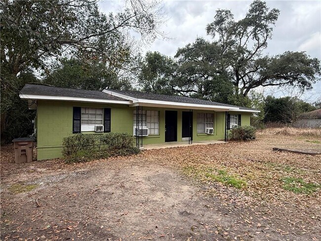 726 Bankhead Pl in Mobile, AL - Building Photo - Building Photo
