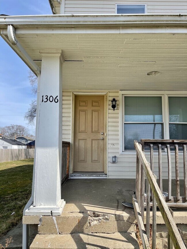 1306-1308-1308 S Champion Ave in Columbus, OH - Building Photo - Building Photo