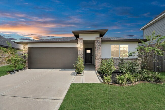 property at 4911 Pne Hvn Ln