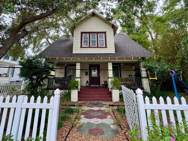 property at 427 9th Ave N