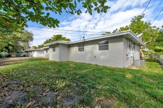 1340 NE 117th Terrace in Miami, FL - Building Photo - Building Photo