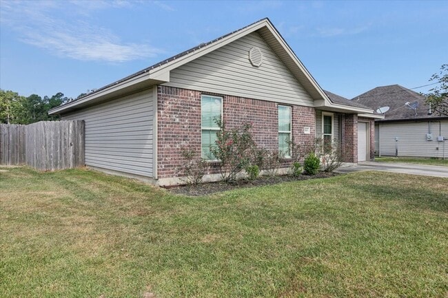 5165 Springwood Loop in Lumberton, TX - Building Photo - Building Photo