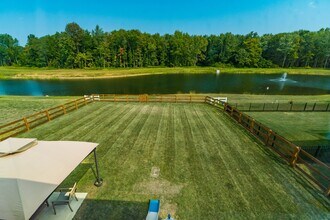 142 Beaman Gates Dr SW in Granville, OH - Building Photo - Building Photo