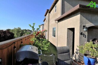 671 Mission De Oro Dr in Redding, CA - Building Photo - Building Photo