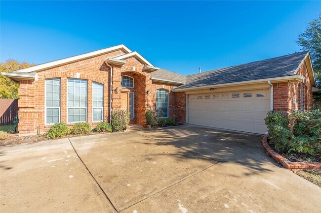 15722 Wrangler Dr in Frisco, TX - Foto de edificio - Building Photo