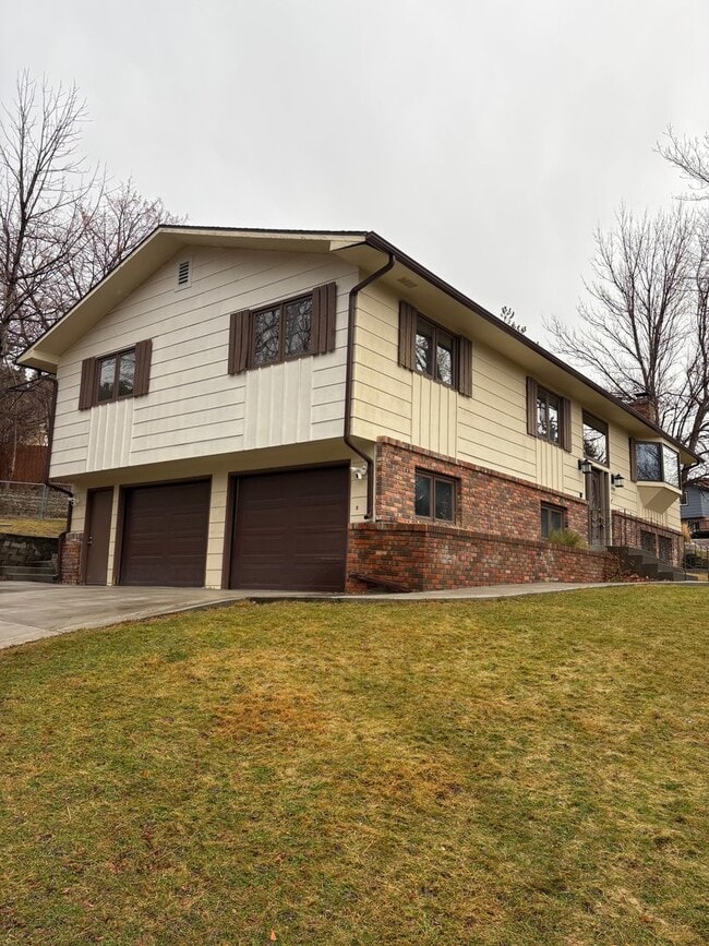 3109 Forsythia Blvd in Billings, MT - Building Photo - Building Photo