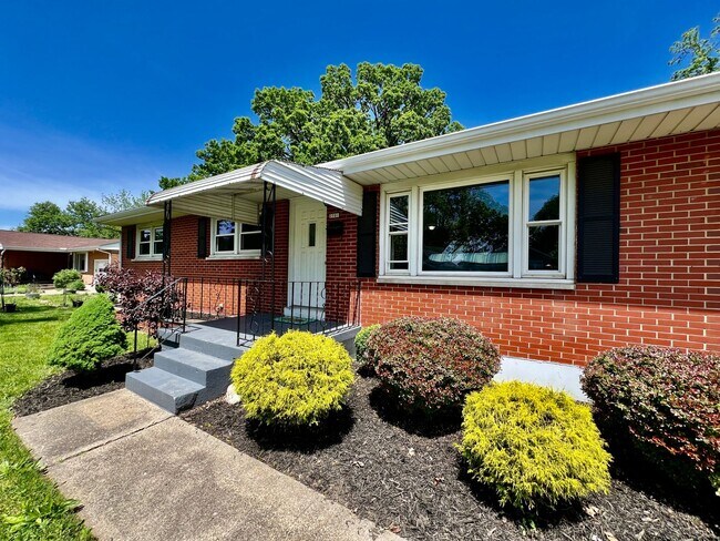 2501 Elmo Pl in Middletown, OH - Building Photo - Building Photo