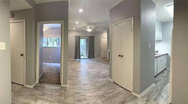 property at 7037 N Holiday Dr