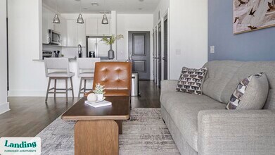 44 Braves Ave in Lawrenceville, GA - Building Photo - Building Photo