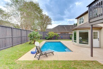 1535 Hannington Dr in Katy, TX - Foto de edificio - Building Photo