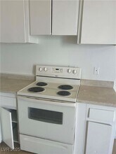 6340 Casada Way in Las Vegas, NV - Building Photo - Building Photo