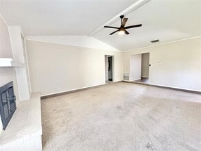 5403 Marshfield Ct in Arlington, TX - Foto de edificio - Building Photo