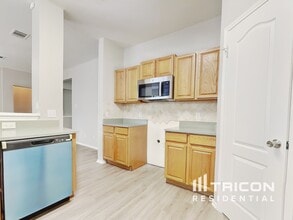310 Masonwood Dr in Kyle, TX - Building Photo - Building Photo