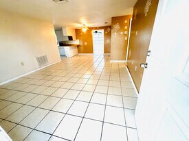 3545 Holiday Lake Dr in Holiday, FL - Building Photo