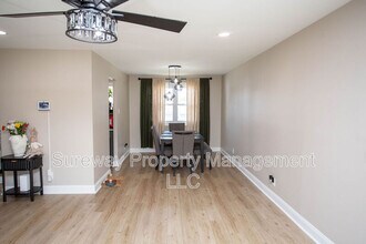 319 Davistown Rd in Gloucester Township, NJ - Building Photo - Building Photo