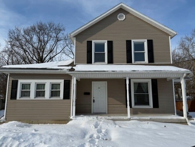 property at 38-42-42 E Xenia Ave