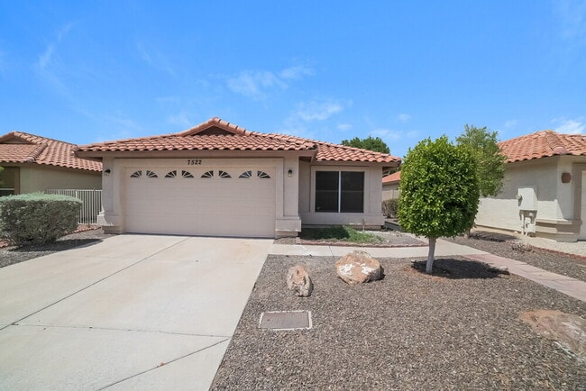 property at 7522 W Kerry Ln