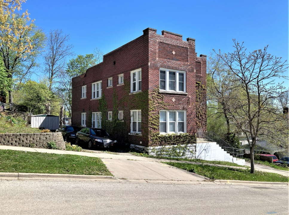 419 Campbell St in Joliet, IL - Foto de edificio