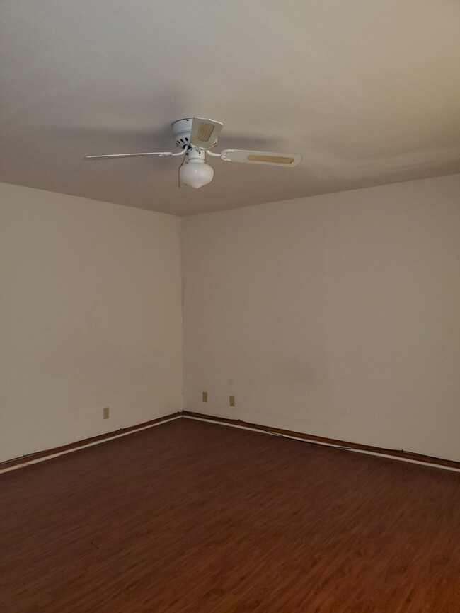 5403 Palm Valley Dr N in Harlingen, TX - Building Photo - Building Photo