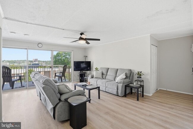 2622 Fort Farnsworth Rd in Alexandria, VA - Building Photo - Building Photo