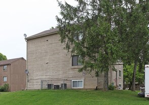 478 Piccadilly Sq in Cincinnati, OH - Building Photo