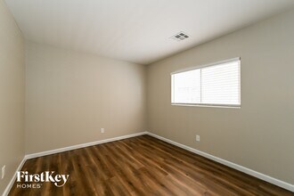 7425 Aardvark Walks St in Las Vegas, NV - Building Photo - Building Photo