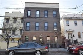 230 Highland Pl in Brooklyn, NY - Building Photo