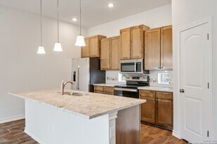 139 San Salvador Ave in San Antonio, TX - Building Photo