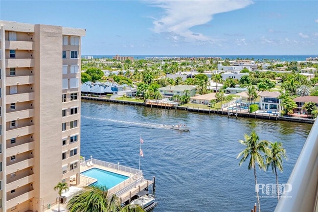 3100 NE 48th St in Fort Lauderdale, FL - Building Photo - Building Photo