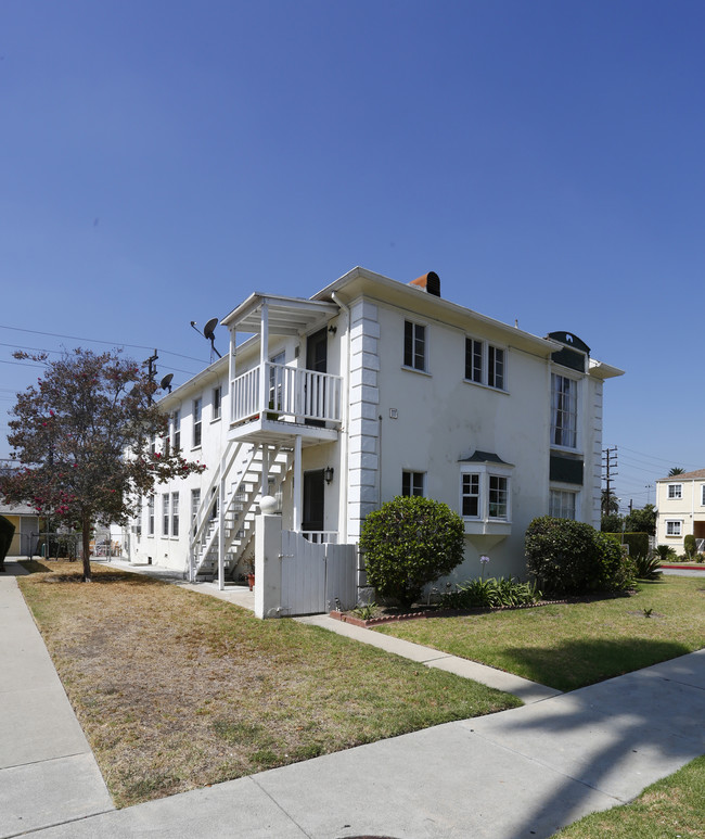 1018-1020 W Glenoaks Blvd in Glendale, CA - Foto de edificio - Building Photo