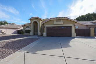 5239 W Tonopah Dr in Glendale, AZ - Building Photo - Building Photo