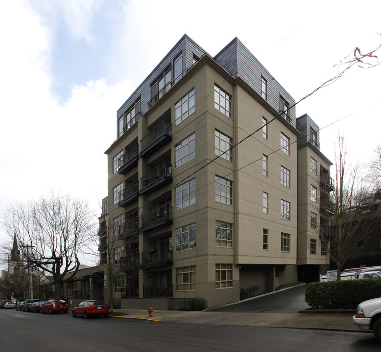 The Addison in Portland, OR - Building Photo