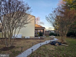 901 Redbud Ln NE in Leesburg, VA - Building Photo - Building Photo