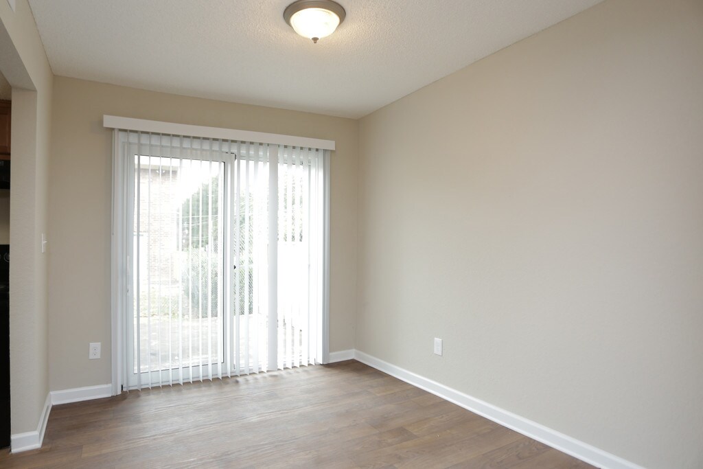 Regency Park Apartments in East Point, GA