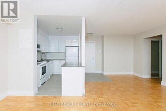 666-1666 Spadina Ave. in Toronto, ON - Building Photo - Building Photo