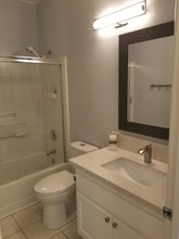 555 Maine Ave-Unit -305 in Long Beach, CA - Building Photo - Building Photo