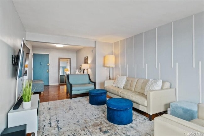 property at 2835 Webb Ave