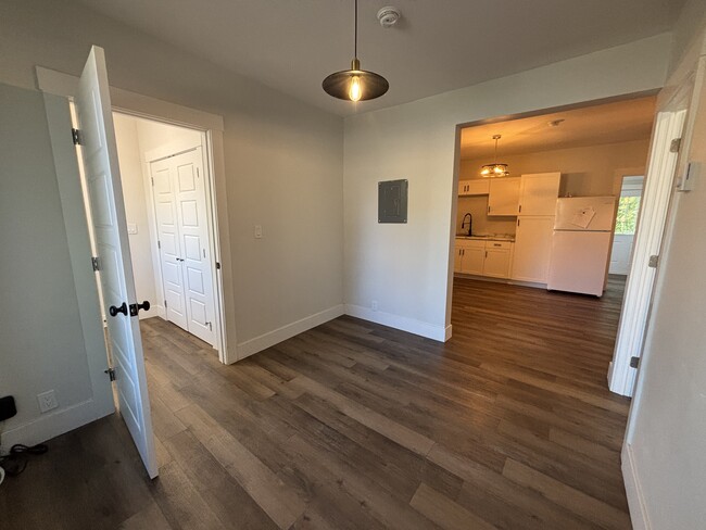 property at 206 Sunset Dr