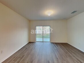 10927 Carlton Fields Dr in Riverview, FL - Foto de edificio - Building Photo