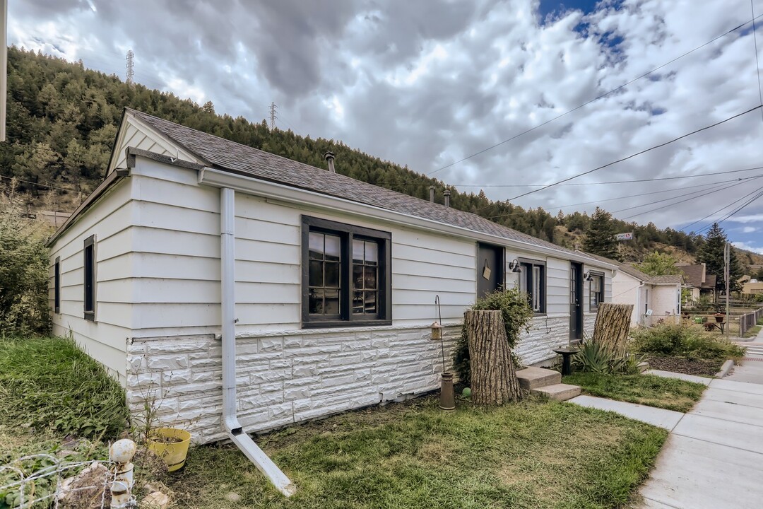 2545 Miner St in Idaho Springs, CO - Building Photo