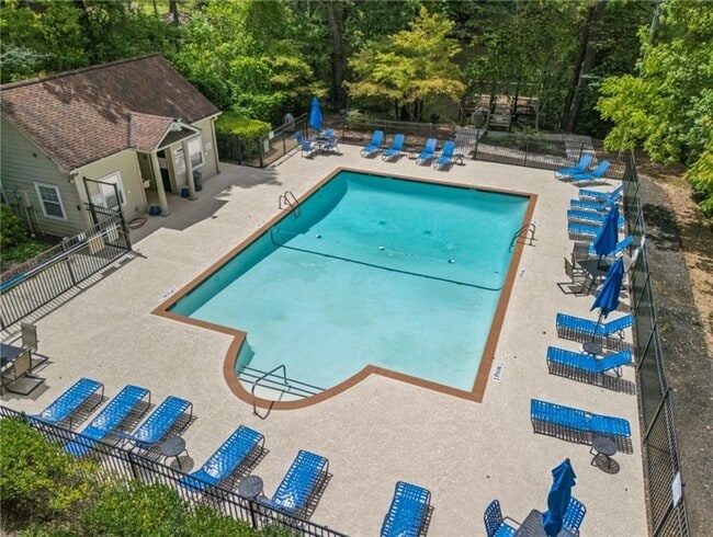 3650 Ashford Dunwoody Rd NE in Atlanta, GA - Building Photo - Building Photo