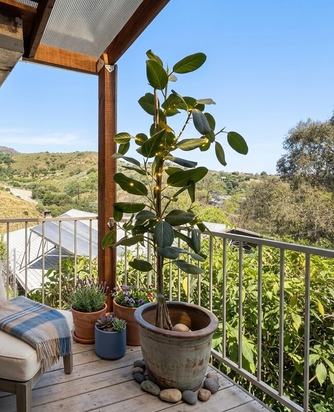 2912 Park Center Dr in Los Angeles, CA - Building Photo - Building Photo