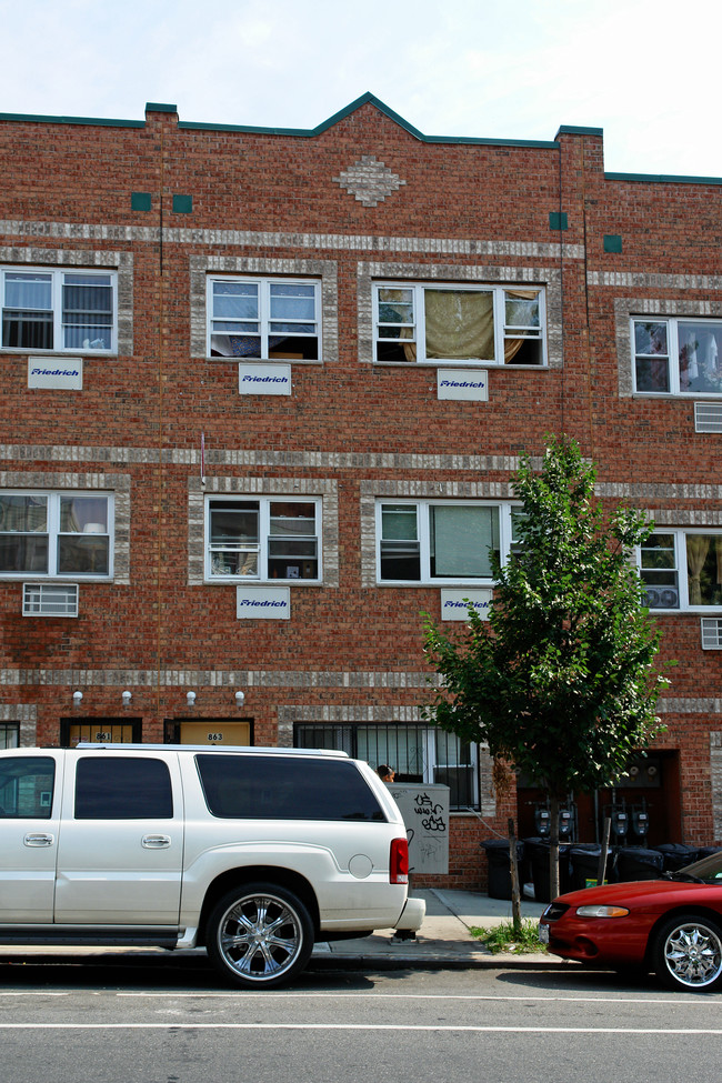 863 E 169th St in Bronx, NY - Building Photo - Building Photo