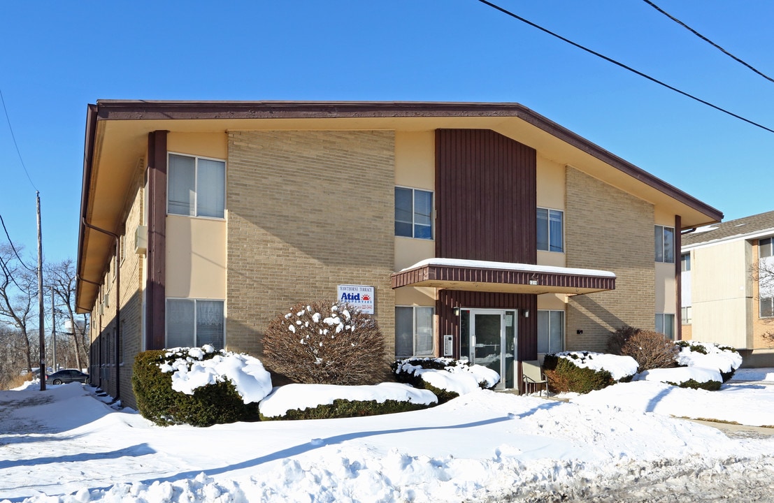 1216 Memorial Dr in South Milwaukee, WI - Building Photo