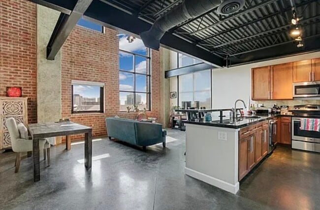 property at 3110 Thomas Ave