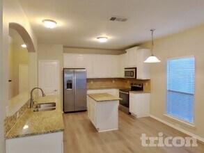 511 Wolf Dr in Forney, TX - Building Photo - Building Photo