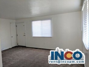 3237 S Huron St in Englewood, CO - Building Photo - Building Photo