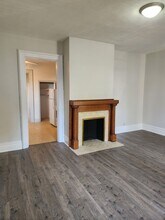 252 W Locust St, Unit B in Newark, OH - Building Photo - Building Photo