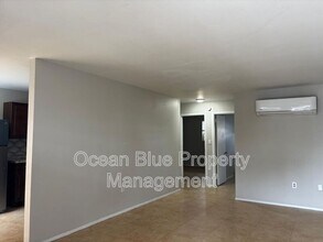 1947 Ricardo Ave in Ft. Myers, FL - Foto de edificio - Building Photo