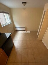 1822 Monroe St, Unit 1E in Evanston, IL - Building Photo - Building Photo